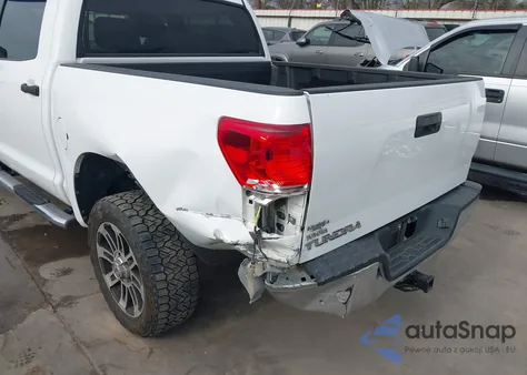2012 Toyota Tundra Grade 4.6L V8 z USA, uszkodzony, nr VIN 5TFEM5F15CX036978